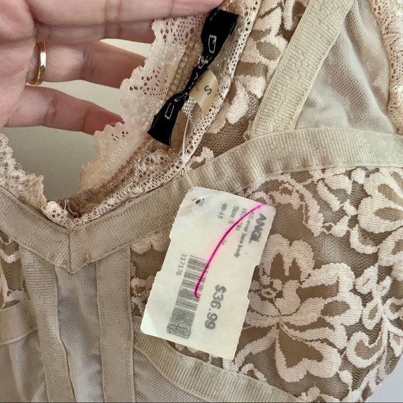 Lace bodysuit SOLD - Picture 3 of 5